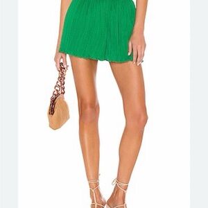 X REVOLVE Esther Short in Kelly Green
HOUSE OF HARLOW 1960 size S